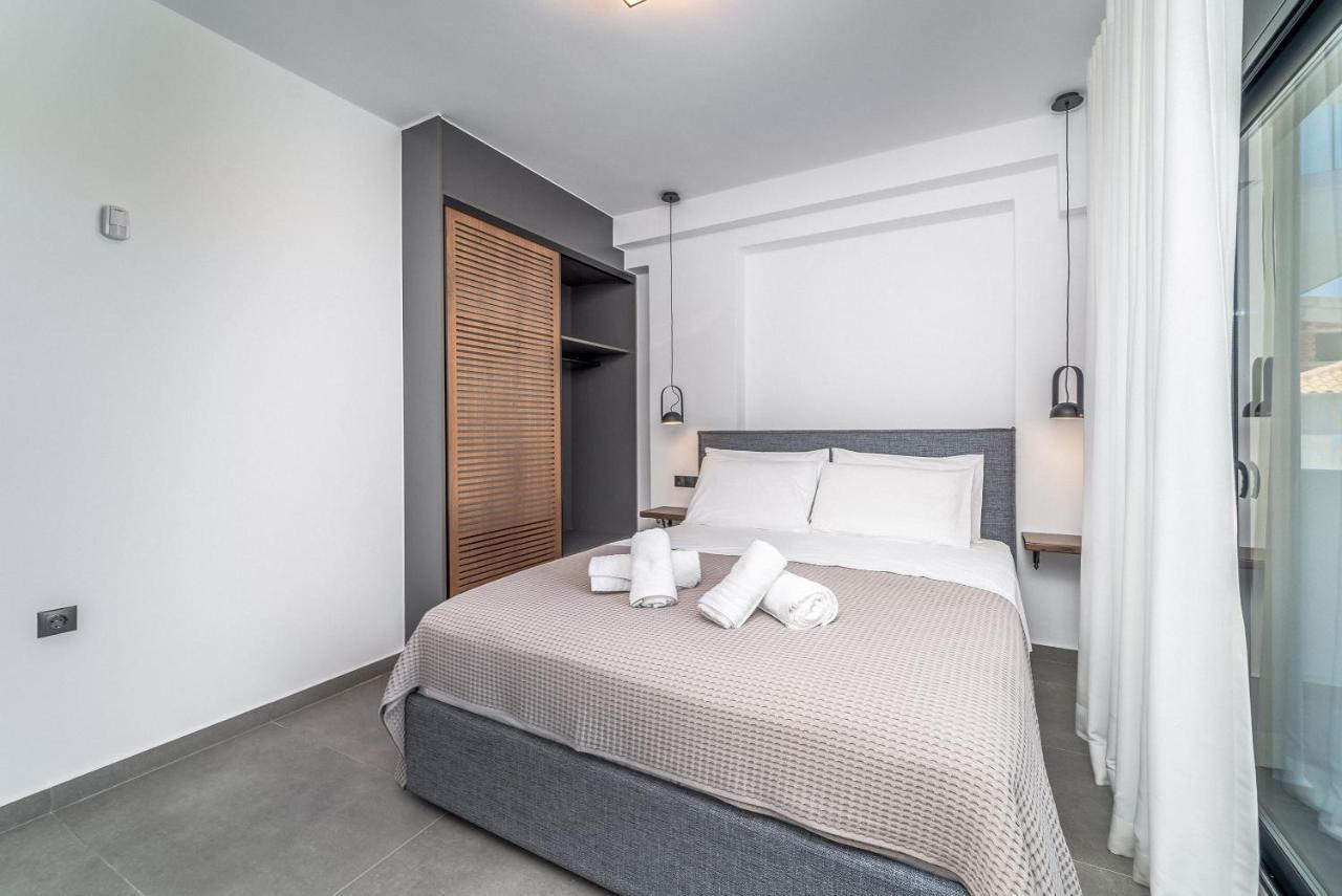 Nemesis Luxury Villas Apolpaina Bagian luar foto